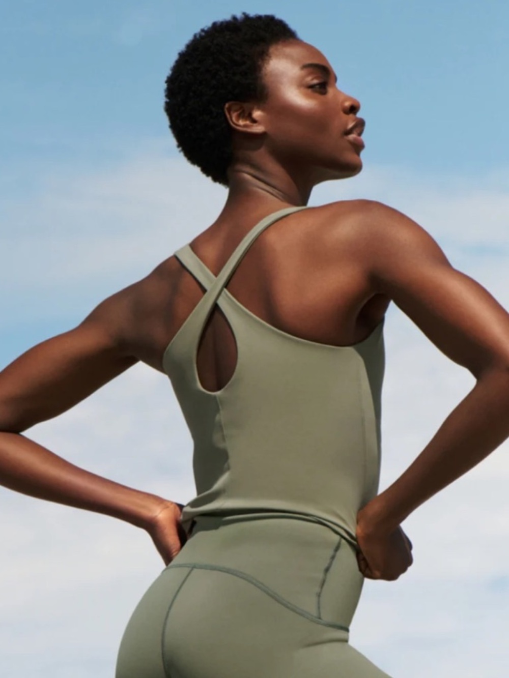 Spanx Contour Cross Back Shelf Tank NWOT SZ L